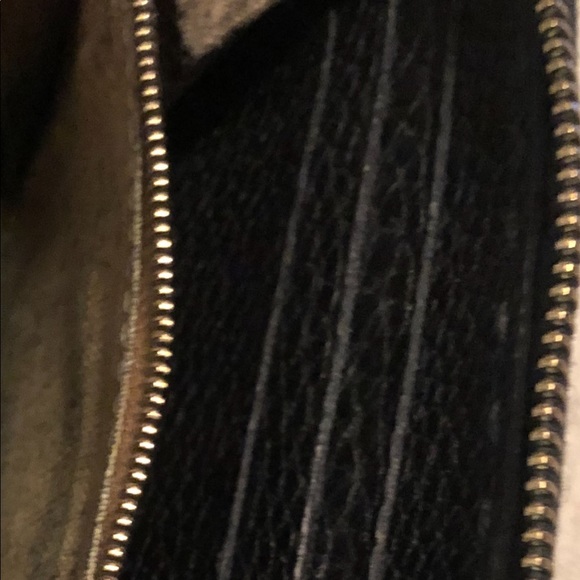 FENDI BLACK LEATHER WALLET, w/SERIAL NUMBER AT38134, zipper good - Picture 8 of 14